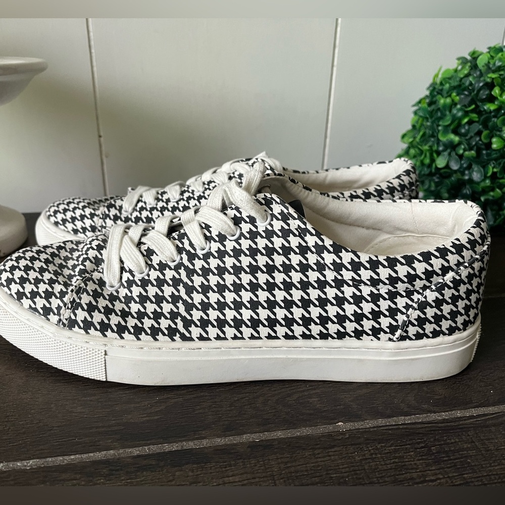 J.Crew Road Trip Printed Canvas Sneakers Black White Houndstooth Size 10